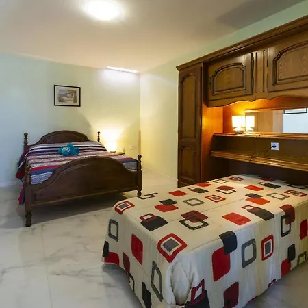Casa Meli * 피네스트라트